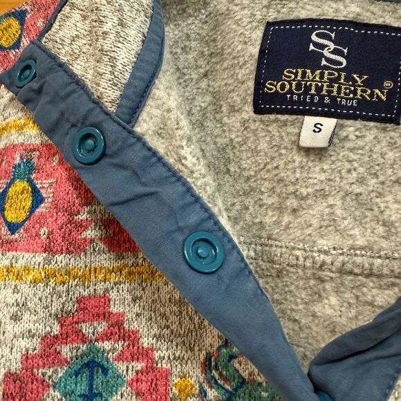 Simply Southern size S blue crab half button pullover - Picture 7 of 10